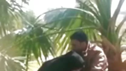 היופי נדפק מול מצלמת אינטרנט עם מצלמות סקס לייב מכונת סקס.