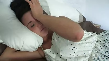 שני מצלמות סקס צפייה ישירה חינם בחורים מבאסים, והווגינה השלישית מאוננת.