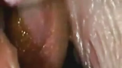 סקס לסבי ג ' ינג ' י ובלונדיני עם דילדו גדול מצלמות xxx