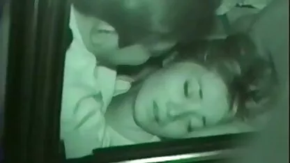 חבר רוסי מטוגן בנרתיק של ילדים פרה ישנה ששתה יותר מצלמות xxx מדי