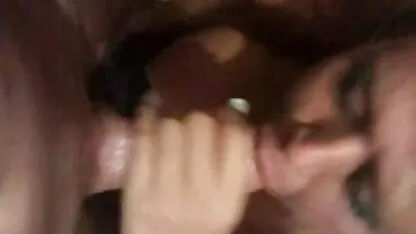 לשותף לליהוק סקס חינם עם חיות יש שוקולד מריר אחרי מציצה.