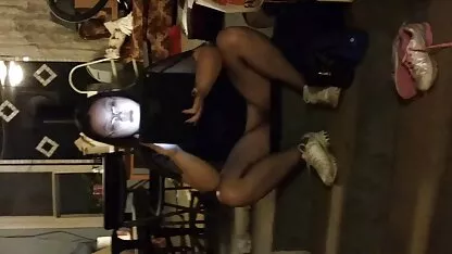 בלונדינית ויתרה על שני גברים סקס מצלמות צט שחורים עם פין גדול