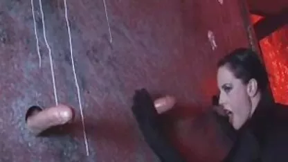 בחור מזיין בחורה עם חזה גדול פורנו צאט חינם ולוחץ חלב.