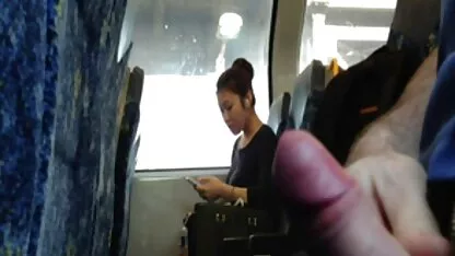 גבר מאוהב בבוגרת הלבשה תחתונה ענבר והחבר שלה בתחת צאט סקס חינם