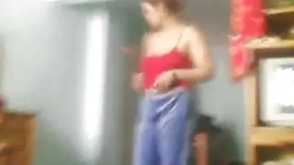 כמה לסביות צעירות מזיינות אחת את מצלמות מין בלייב חינם השנייה בסקס אנאלי בסלון היופי