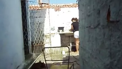 אישה שופעת מוצצת זין סקס מצלמות צט של בעל.