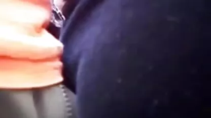 בלונדינית בוגרת עם תחת גדול ותרי לשני סקס מצלמות לייב גברים בני 40