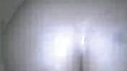 בוס מזיין מצלמות סקס חיות מזכירה שחורה שיער בקונדום