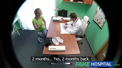 ברונטית עם שיחות וידאו סקס חינם כוס שעיר תידפק בחוץ