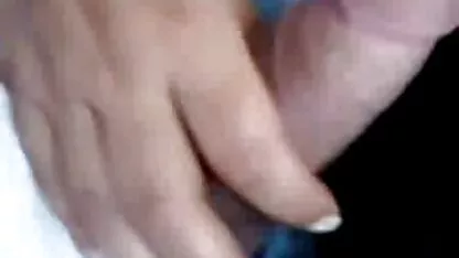 המאוננת ג ' סה סקס מצלמות חיות רודס על הספה מזדיינת עם גבר