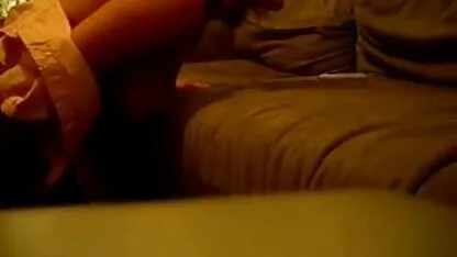 אנשים מזדיינים חברות לקחת תורות בכל סקס חיות חינם החורים