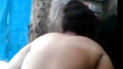 האישה לוקחת סקס חינם עם חיות את איש הזין עמוק בגרון