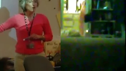 שתי בחורות רזות מצלמות סקס צפייה ישירה חינם מקיימות יחסי מין עם מכונאי רכב בסדנה